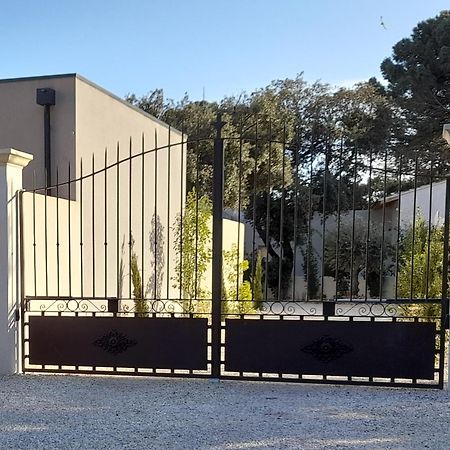 La Mathilde Bed and Breakfast Villeneuve-lès-Avignon Εξωτερικό φωτογραφία